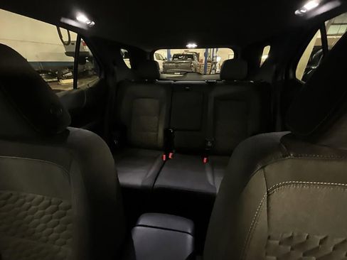 Used 2020 Chevrolet Equinox LT image 24