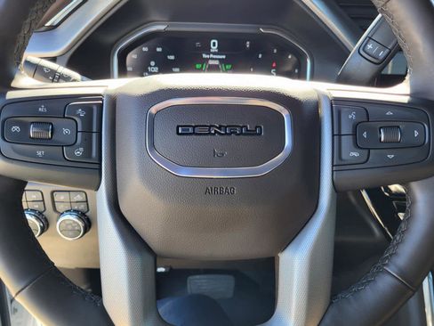 Used 2025 GMC Sierra 2500 Denali w/ Denali Reserve Package image 18