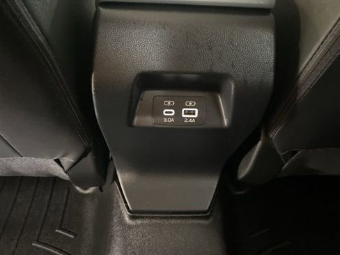 Used 2024 Subaru Crosstrek 2.0i Premium image 12