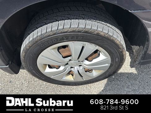Used 2013 Subaru Outback 2.5i AWD/4WD image 2