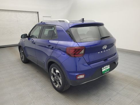 Used 2022 Hyundai Venue Limited w/ Cargo Package image 5