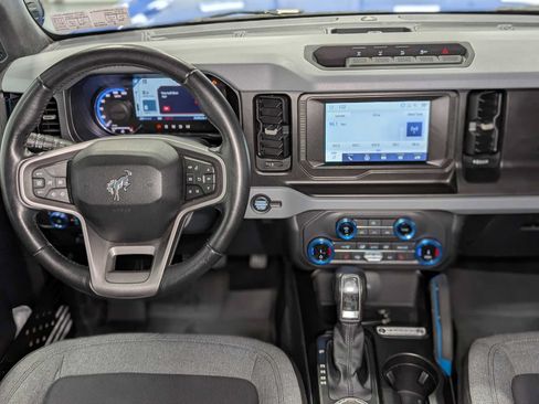 Used 2022 Ford Bronco Big Bend w/ Sasquatch Package AWD/4WD image 6