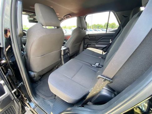 Used 2025 Toyota 4Runner SR5 AWD/4WD image 20