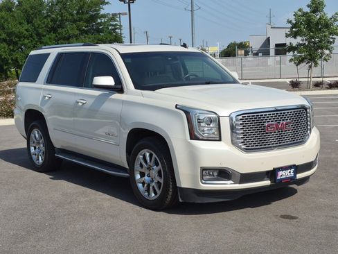 Used 2015 GMC Yukon Denali w/ Touring Package RWD image 3
