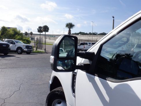 Used 2018 Ford F350 XL w/ Power Equipment Group image 17