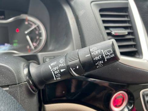 Used 2016 Honda Pilot Touring image 25