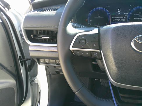 Used 2024 Toyota Grand Highlander Limited image 21