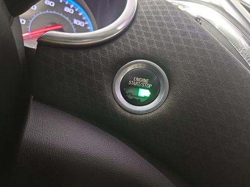 Used 2018 Chevrolet Malibu LT image 22