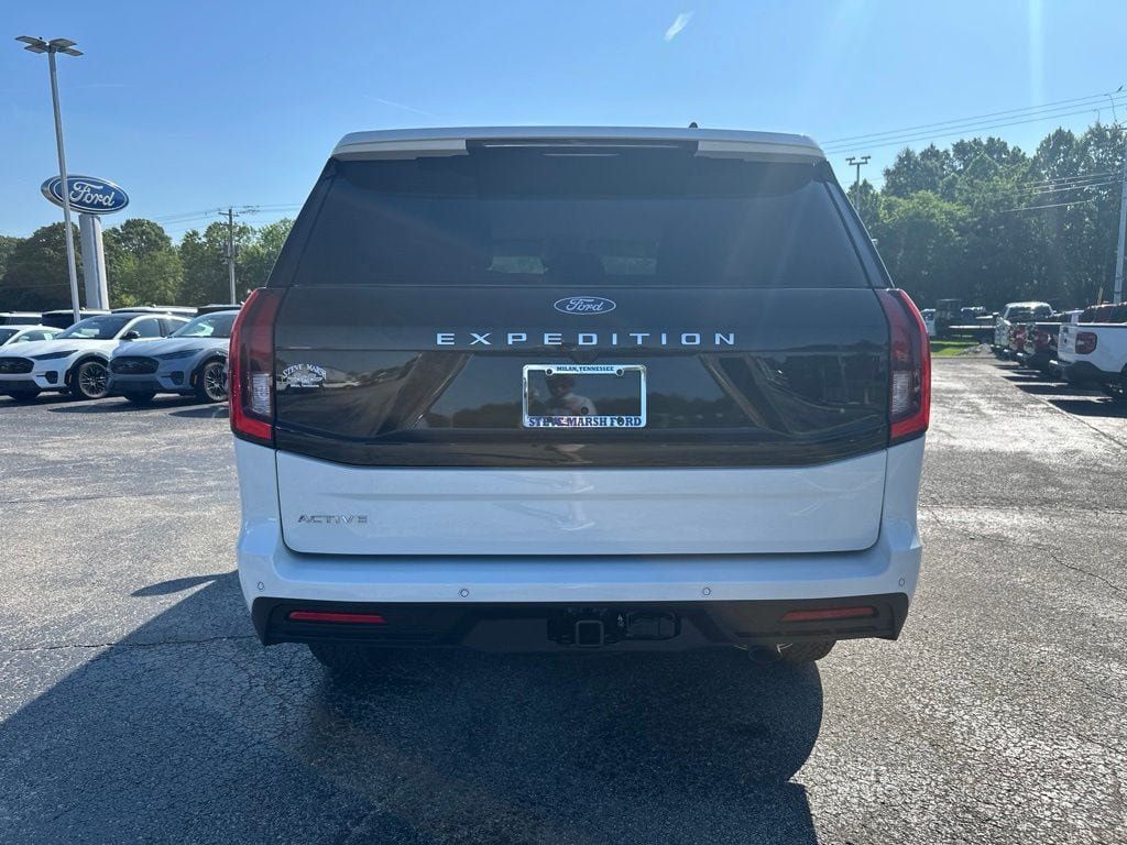 New 2026 Ford Expedition Active RWD image 4