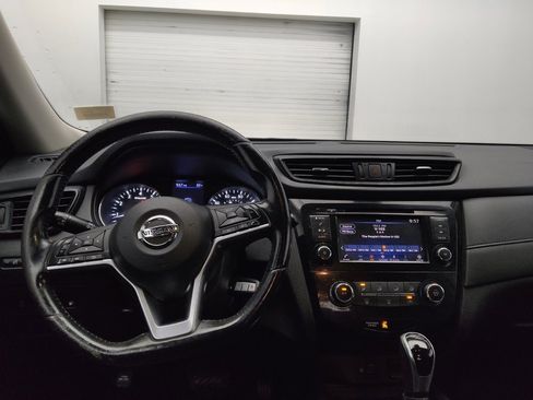 Used 2019 Nissan Rogue S w/ Special Edition Package FWD image 22