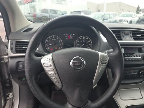 Used 2015 Nissan Sentra S image 23