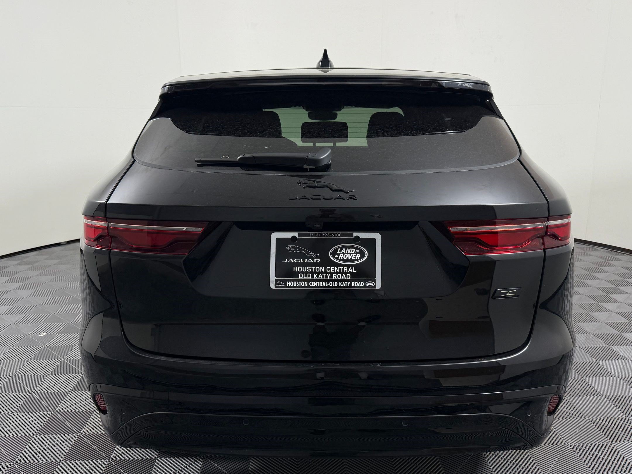 New 2026 Jaguar F-PACE R-Dynamic S AWD/4WD image 10