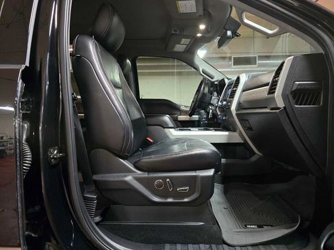 Used 2019 Ford F250 Lariat w/ Lariat Value Package image 10