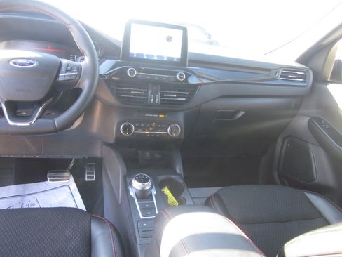 Used 2024 Ford Escape ST-Line image 14