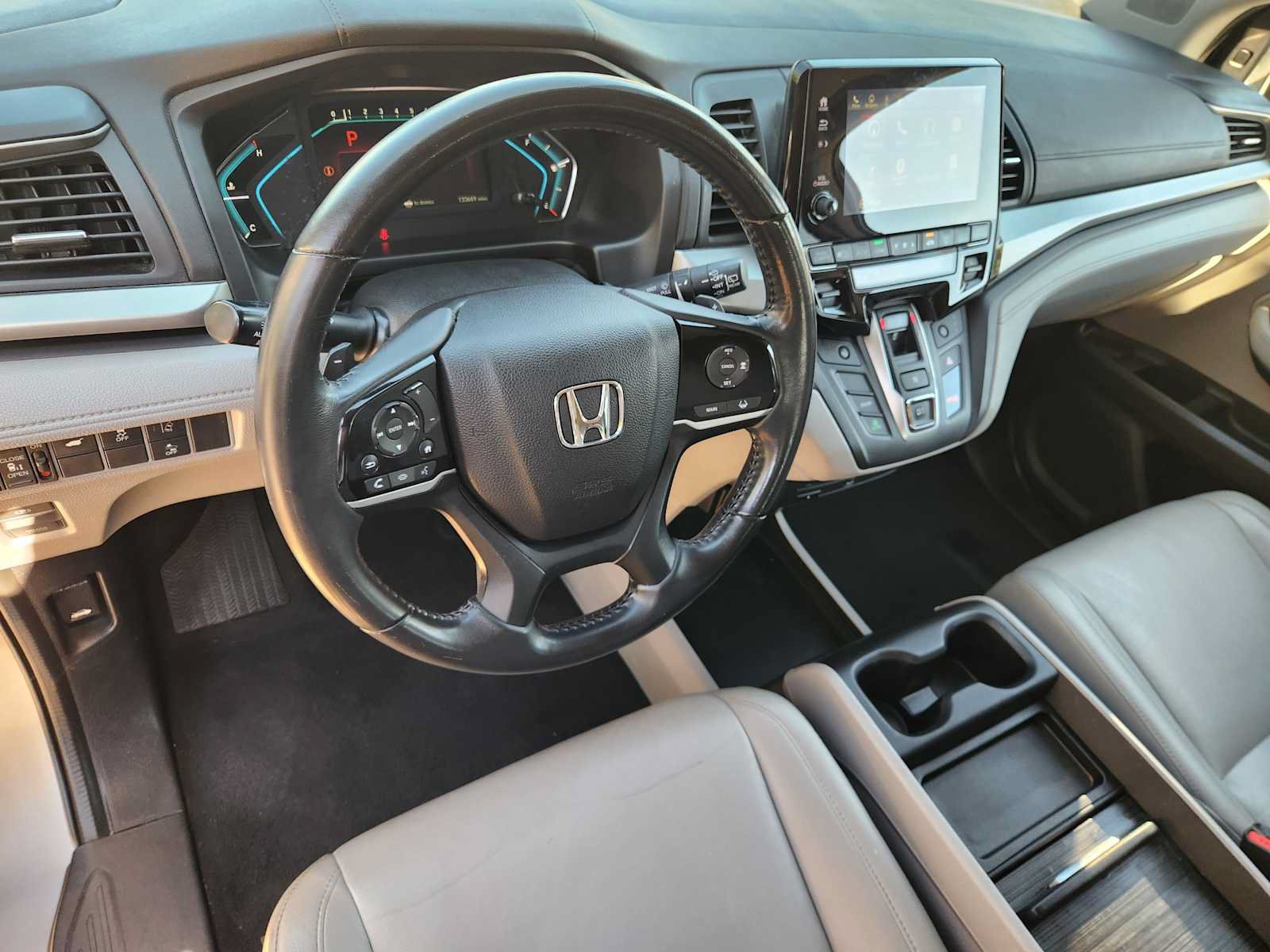 Used 2018 Honda Odyssey EX-L image 2