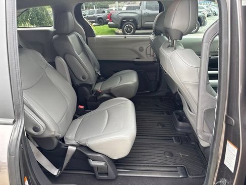 Used 2023 Toyota Sienna XLE w/ XLE Plus Package AWD/4WD image 30