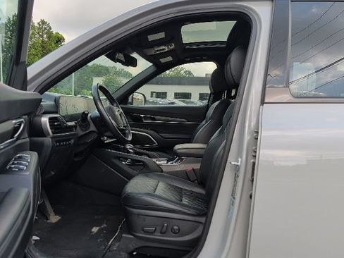Used 2024 Kia Telluride EX X-Line AWD/4WD image 9