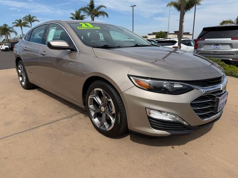 Used 2023 Chevrolet Malibu LT image 3