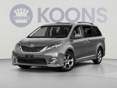 Used 2015 Toyota Sienna SE Premium w/ Four Season Floor Mat Package