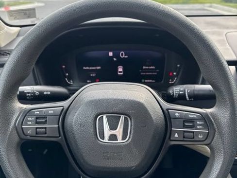 Used 2023 Honda Accord EX image 11