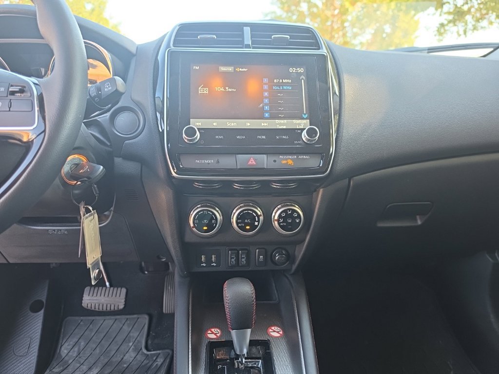 Used 2026 Mitsubishi Outlander Sport LE AWD/4WD image 19