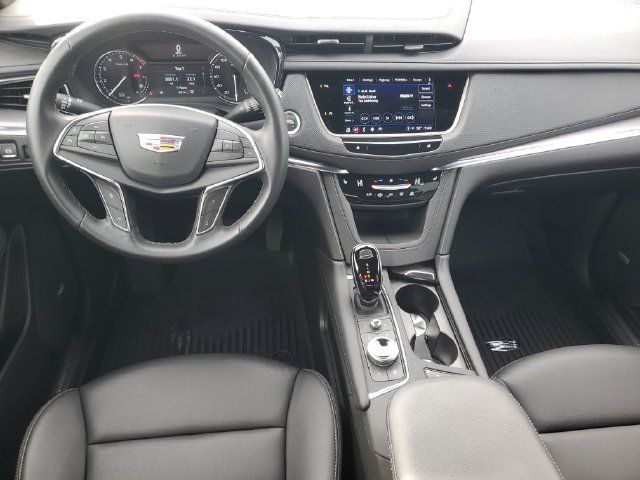 Used 2025 Cadillac XT5 Luxury w/ LPO, Floor Liner Package AWD/4WD image 26