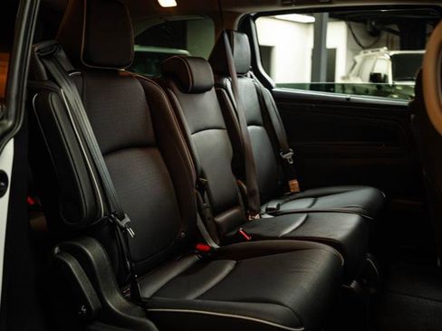 Used 2026 Honda Odyssey Elite image 13