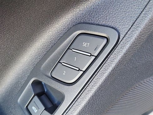 New 2025 Audi Q3 2.0T Premium image 11