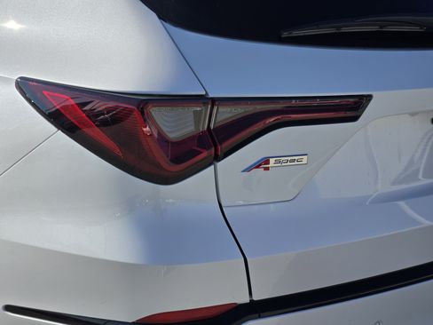 Used 2026 Acura MDX A-Spec image 11