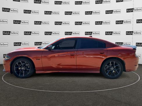 Used 2023 Dodge Charger R/T w/ Blacktop Package RWD image 3