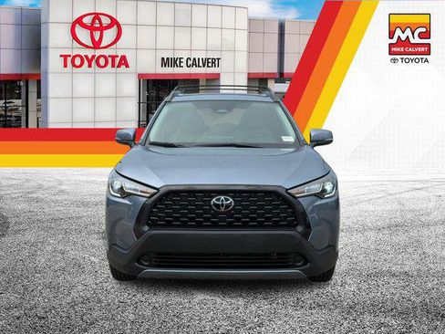 Certified 2024 Toyota Corolla Cross LE w/ Moonroof Package FWD image 8