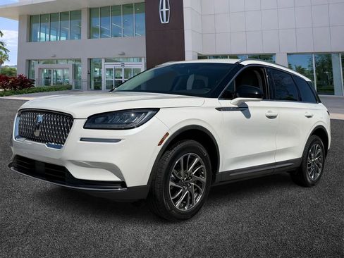 Certified 2022 Lincoln Corsair FWD image 3