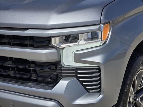 Used 2025 Chevrolet Silverado 1500 RST image 9