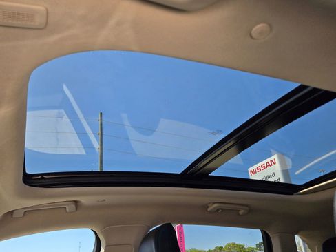 Used 2022 Lincoln Nautilus Reserve w/ Luxury Package image 23