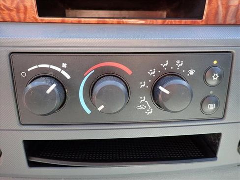 Used 2006 Dodge Ram 2500 Truck SLT w/ Quad Cab Big Horn Value Group AWD/4WD image 17