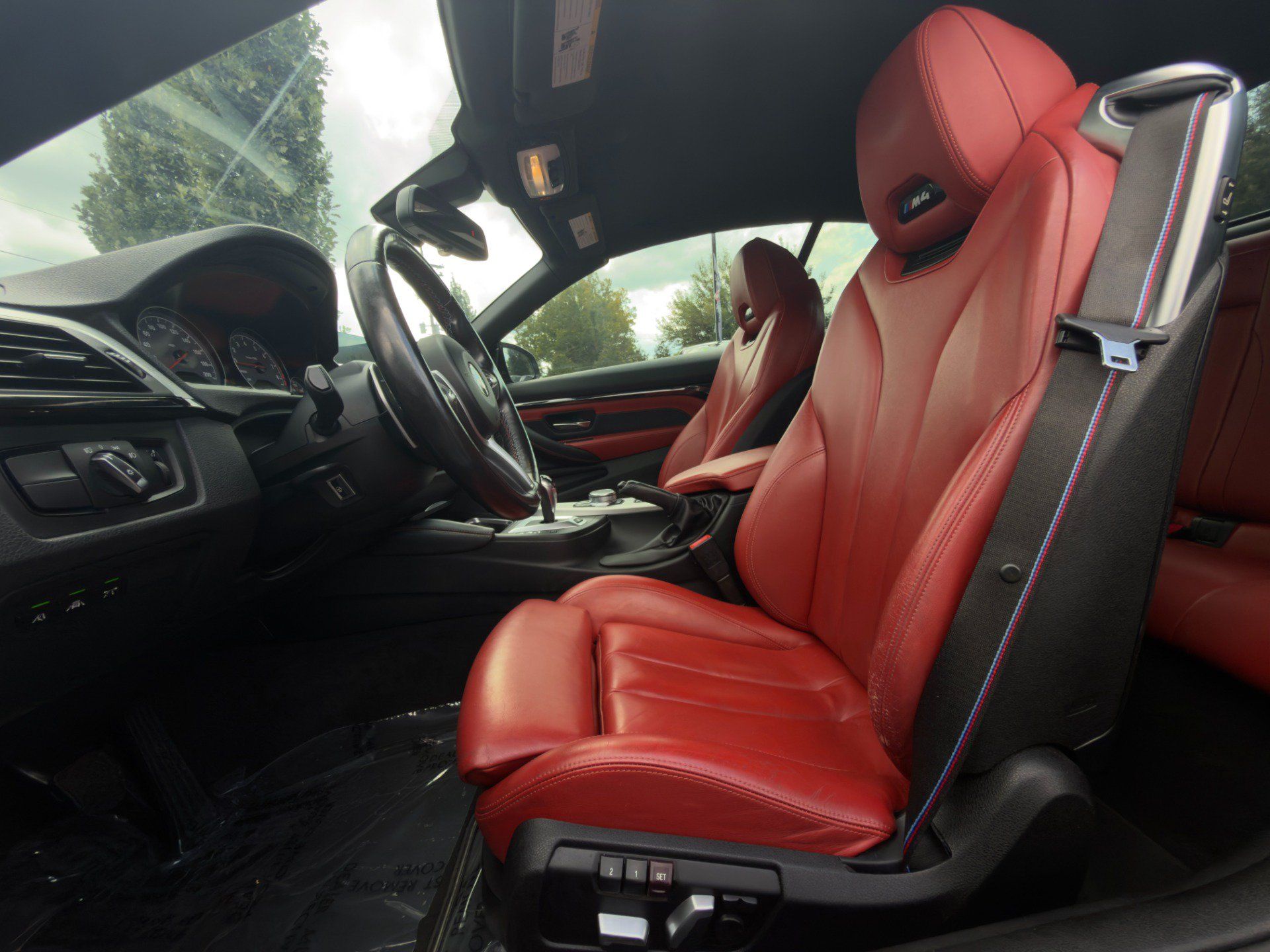 Used 2019 BMW M4 Convertible w/ Competition Package RWD image 17