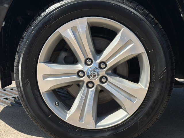 Used 2013 Toyota Highlander Limited FWD image 33