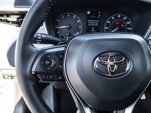 Certified 2025 Toyota Corolla SE image 31