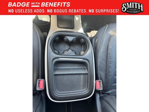 Used 2018 Chrysler Pacifica Touring Plus FWD image 17