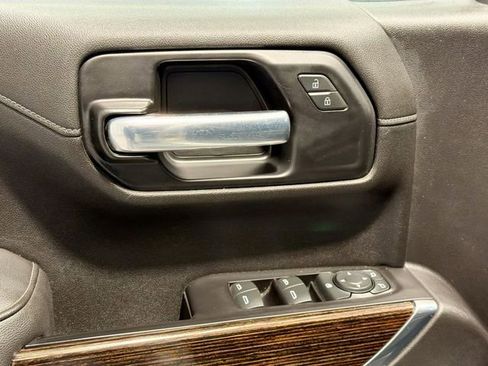 Used 2020 GMC Sierra 1500 SLE w/ SLE Value Package image 16