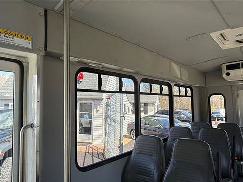 Used 2015 Ford E-350 and Econoline 350 Super Duty w/ Shuttle Bus Prep Package image 25