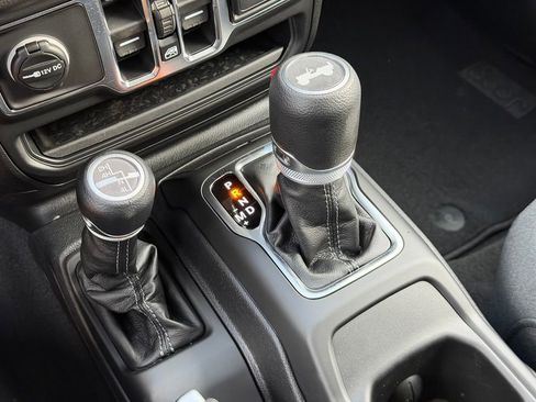 New 2026 Jeep Wrangler Unlimited Sport AWD/4WD image 21