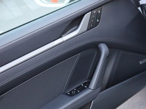 Used 2025 Porsche 911 Carrera image 22