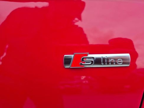 Used 2022 Audi A6 Premium Plus w/ Premium Plus Package image 11