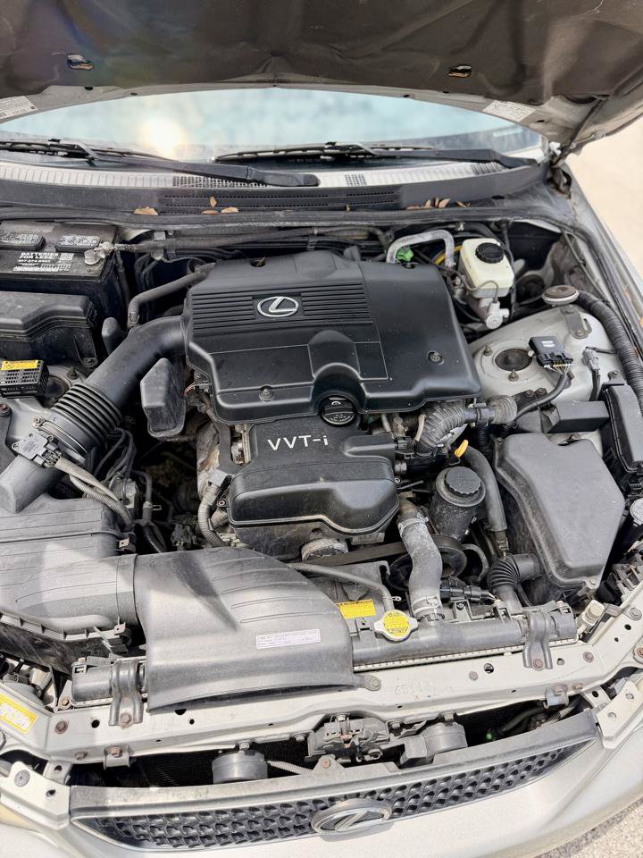 Used 2003 Lexus IS 300 w/ Power & Leather Pkg RWD image 7