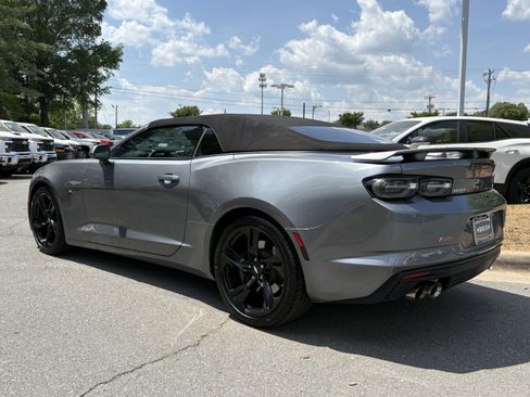 Used 2020 Chevrolet Camaro SS RWD image 3