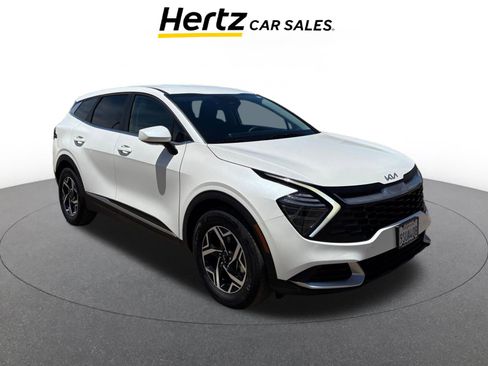 Used 2025 Kia Sportage LX FWD image 1