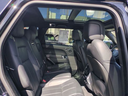 Used 2019 Land Rover Range Rover Sport HSE image 29