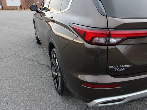Used 2022 Mitsubishi Outlander SEL image 43