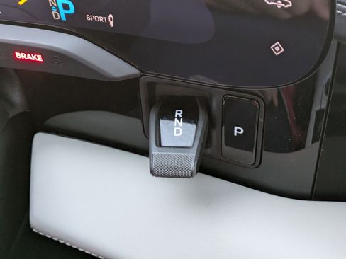 Used 2021 Porsche Taycan Turbo image 24